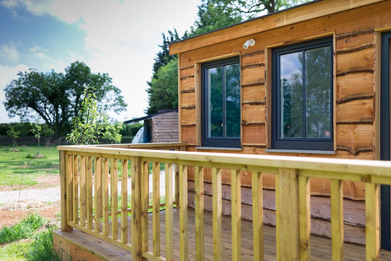 The Holford Arms Chalets And Glamping Hotel Didmarton Luaran gambar